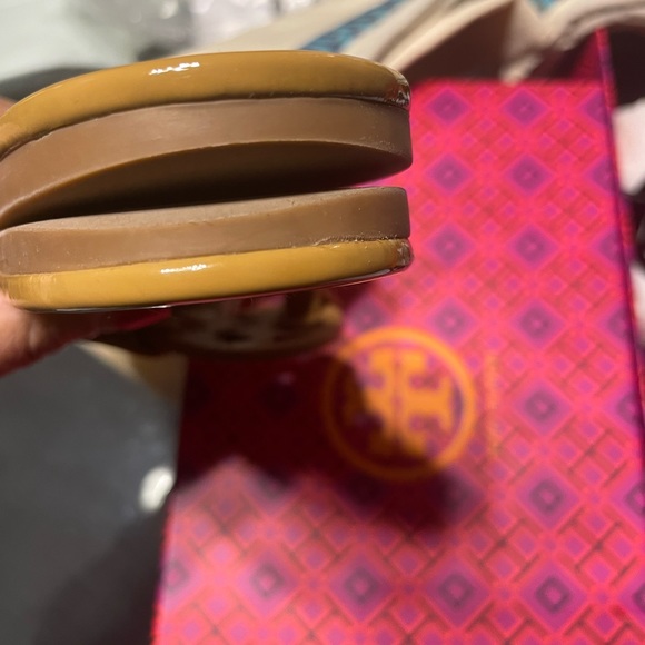 Tory Burch Miller - Size 7.5 Sand Patent - Picture 2 of 10